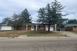 Pre-foreclosure Listing in WEINLAND DR NEW CARLISLE, OH 45344