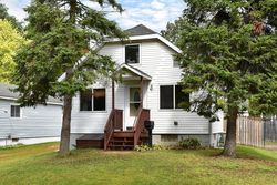 Pre-foreclosure in  E BELLEVIEW ST Winona, MN 55987