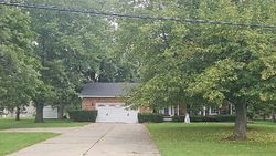 Pre-foreclosure in  W DUNBAR RD Monroe, MI 48161