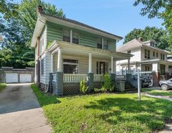 Pre-foreclosure in  MOSER PL Mount Clemens, MI 48043