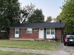 Pre-foreclosure in  BLUEGILL BLVD Louisville, KY 40229