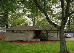 Pre-foreclosure in  MEADOWLARK LN Columbus, IN 47201