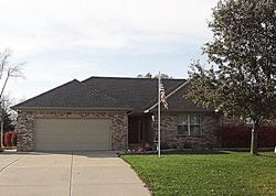 Pre-foreclosure in  N COUNTRY MILL DR Greenfield, IN 46140