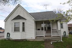 Pre-foreclosure in  PENNSYLVANIA ST Columbus, IN 47201