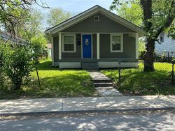 Pre-foreclosure in  FOREST MANOR AVE Indianapolis, IN 46218