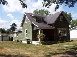 Pre-foreclosure in  N RIVERSIDE DR Winamac, IN 46996