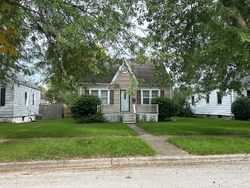Pre-foreclosure in  S MCKINLEY AVE Kankakee, IL 60901
