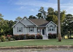 Pre-foreclosure in  DORNOCH CIR Winston, GA 30187