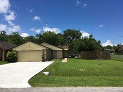 Pre-foreclosure in  24TH ST Dickinson, TX 77539