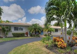 Pre-foreclosure in  NE 16TH TER Fort Lauderdale, FL 33334