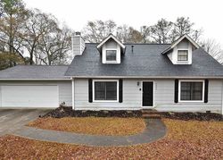 Pre-foreclosure in  CEDAR DR Riverdale, GA 30296
