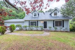 Pre-foreclosure in  CEDAR DR Riverdale, GA 30296