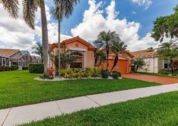 Pre-foreclosure in  HARBOUR LAKE CIR Boynton Beach, FL 33437