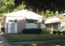 Pre-foreclosure in  MARSHFIELD AVE Markham, IL 60428