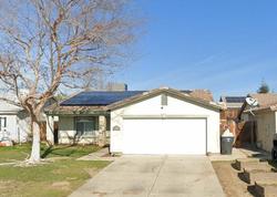 Pre-foreclosure in  SUNSET MEADOW LN Bakersfield, CA 93308