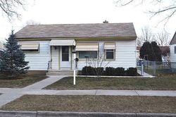 Pre-foreclosure in  S 69TH ST Milwaukee, WI 53219