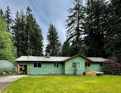 Pre-foreclosure in  SW COVE RD Vashon, WA 98070