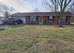 Pre-foreclosure in  BROFIELD DR Hamilton, OH 45011