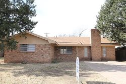 Pre-foreclosure in  AVENUE U Lubbock, TX 79412