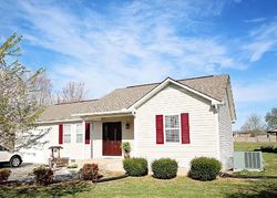 Pre-foreclosure in  HAYES SUBDIVISION RD Sparta, TN 38583