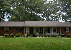 Pre-foreclosure in  WESTWOOD DR Tullahoma, TN 37388