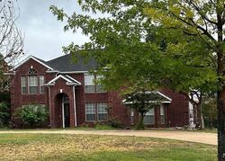 Pre-foreclosure in  SHADY BEND DR Kennedale, TX 76060