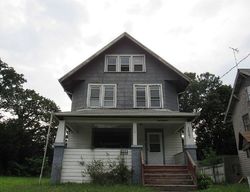 Pre-foreclosure in  MIDDLEBURY AVE Akron, OH 44305