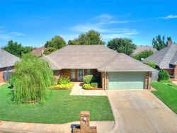 Pre-foreclosure in  NW 158TH ST Edmond, OK 73013
