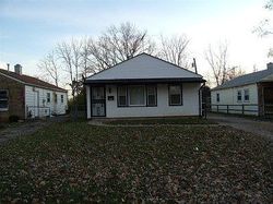 Pre-foreclosure in  W HILLCREST AVE Dayton, OH 45406