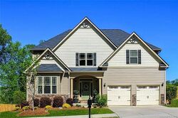 Pre-foreclosure in  WELLSHIRE ST Mooresville, NC 28115