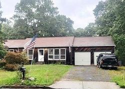 Pre-foreclosure in  CHRISTINE LN Yaphank, NY 11980