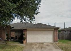 Pre-foreclosure in  SUMMIT RIDGE DR Houston, TX 77085