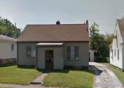Pre-foreclosure in  HARDESTY BLVD Akron, OH 44320