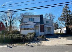 Pre-foreclosure in  NEARBROOK AVE District Heights, MD 20747
