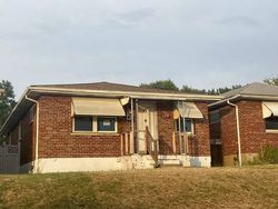 Pre-foreclosure in  EICHELBERGER ST Saint Louis, MO 63116