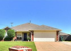 Pre-foreclosure in  NORTHERN HILLS LN Norman, OK 73071