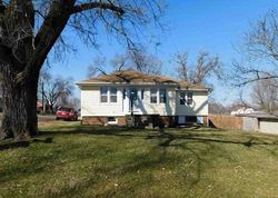 Pre-foreclosure in  S STEWART ST Creve Coeur, IL 61610