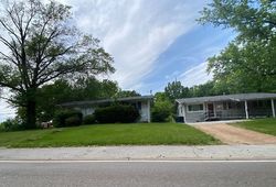 Pre-foreclosure in  LILAC AVE Saint Louis, MO 63137