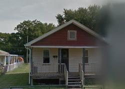 Pre-foreclosure in  10TH AVE East Moline, IL 61244