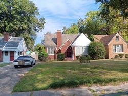 Pre-foreclosure in  E FRANK AVE Memphis, TN 38106