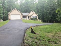 Pre-foreclosure Listing in HUCKLEBERRY RD MONTEREY, TN 38574