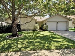 Pre-foreclosure in  PARKFIELD DR Austin, TX 78758