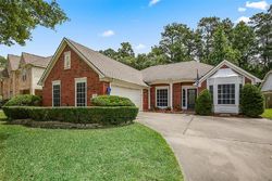 Pre-foreclosure in  RIDGEMOOR ESTATES LN Conroe, TX 77385