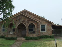 Pre-foreclosure in  ROBERTA ST Pampa, TX 79065