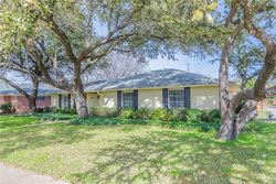 Pre-foreclosure in  LEAHY DR Dallas, TX 75229