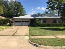 Pre-foreclosure in  HIGHLAND PARK DR Irving, TX 75061