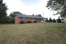 Pre-foreclosure in  RIDGECREST DR Vinton, VA 24179