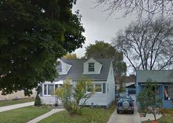 Pre-foreclosure in  S 52ND ST Milwaukee, WI 53220