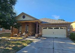 Pre-foreclosure in  GOLDEN OAK LN Killeen, TX 76542