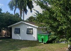 Pre-foreclosure in  EDGEMERE DR Fort Myers, FL 33919